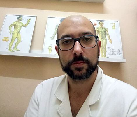 Javier Simón, especialista en dietética y acupuntura coreana